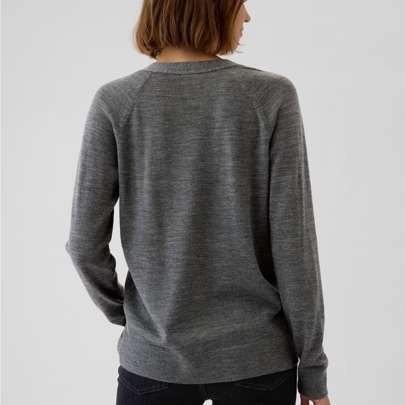 Merino Cardigan - Picture 2 of 5